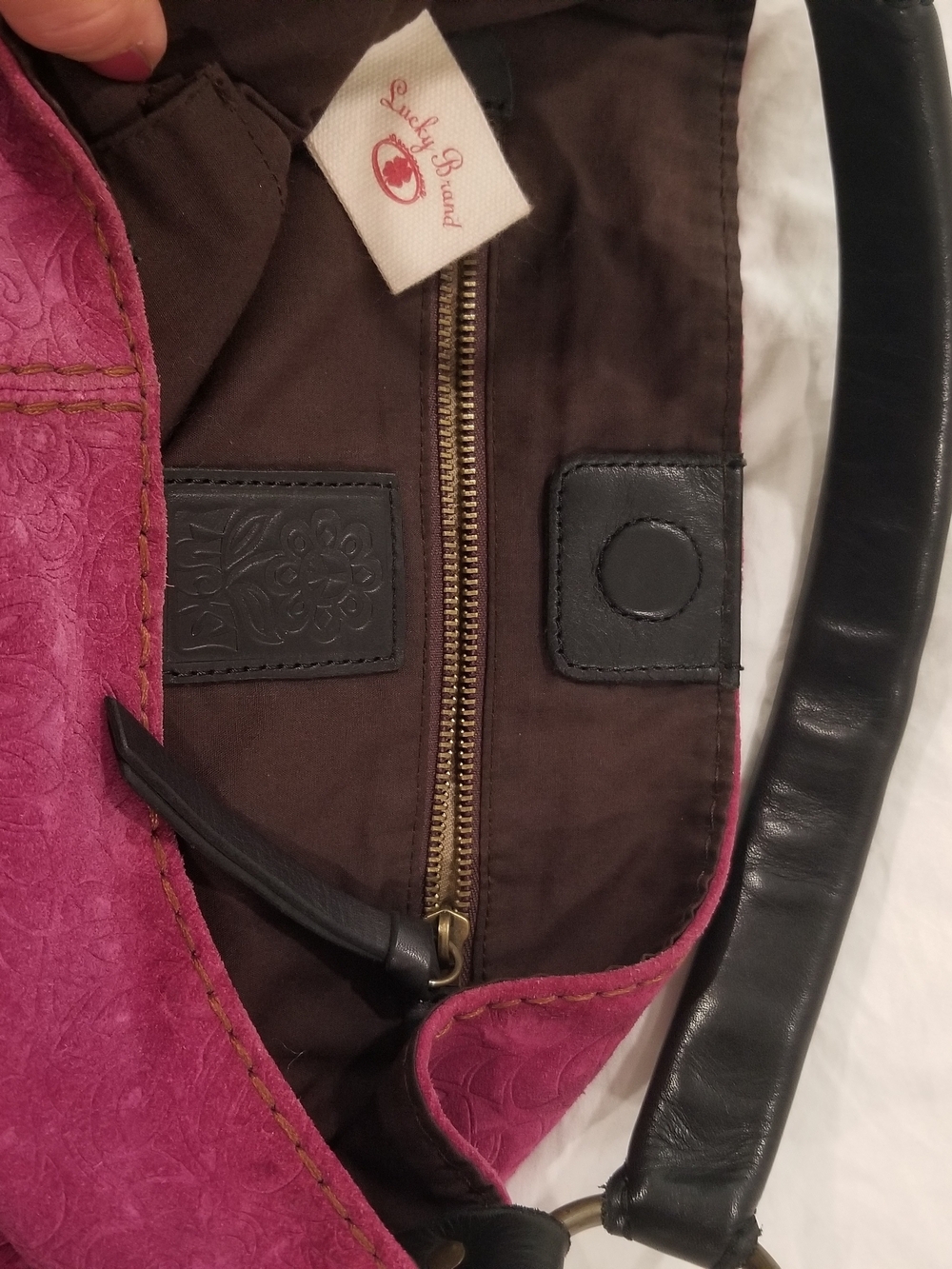LUCKY Brand Women’s Sueded Hobo Bag in Fuchsia Pink - Picture 4 of 7